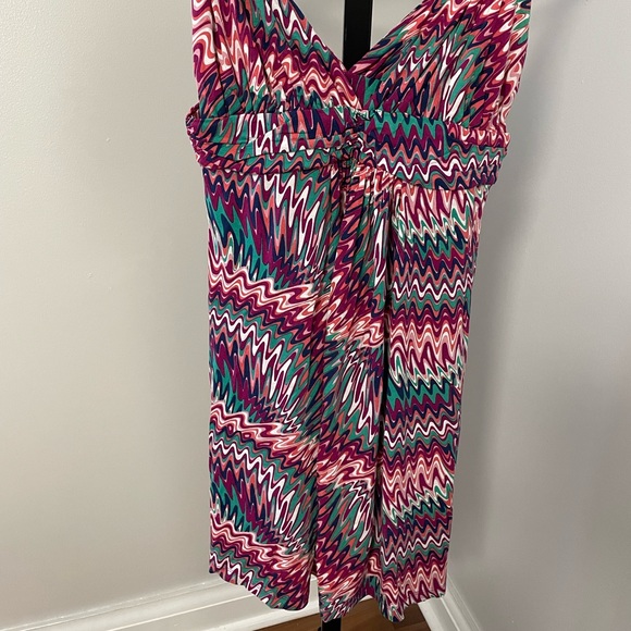 VIX Dress - Picture 2 of 5